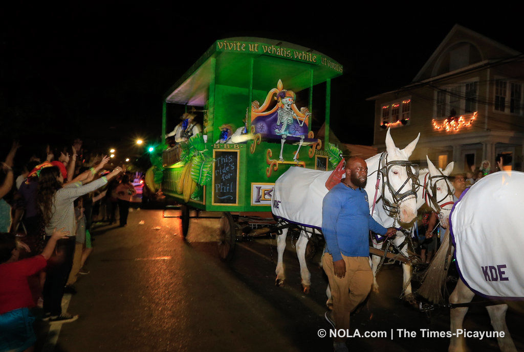 Krewe d'Etat rolls in New Orleans: See Mardi Gras parade photos